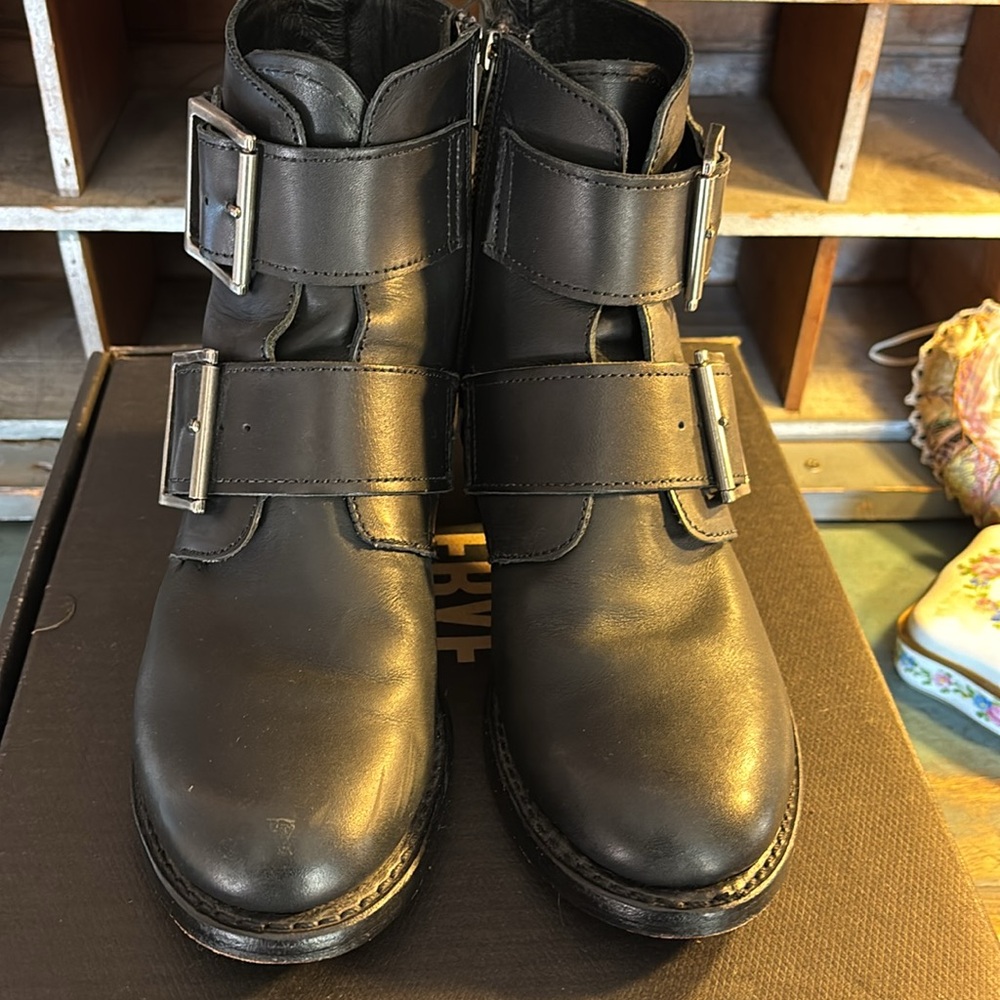 Frye RARE! belted made in USA! - Picture 5 of 8